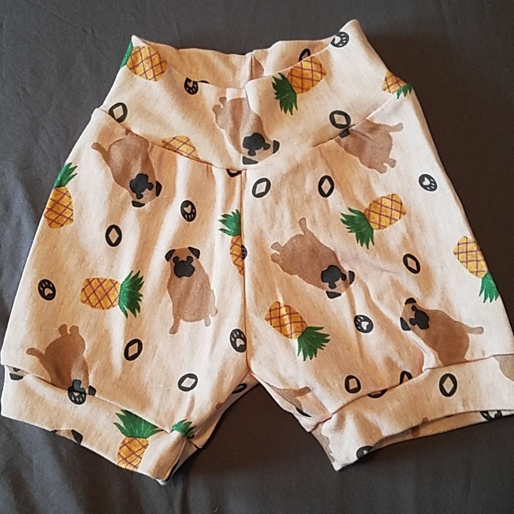 Tiny explorers pug/pineapple shorts
